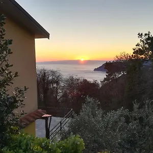 I Tre Grappoli Alloggio per agriturismo Corniglia