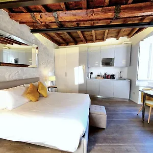 https://heart-milan-apartments-duomo-colonne.italymilanhotels.net